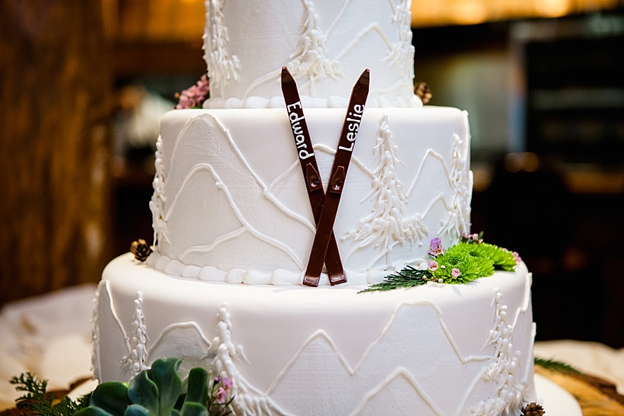 detail of wedding cake with skis and trees in keystone colorado