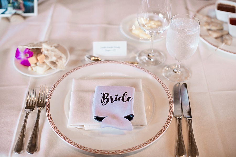 detail of bride's place setting at apenglow stube wedding 