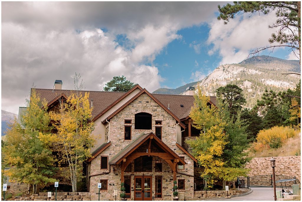 Wedding at Della Terra Mountain Chateau in Estes Park.