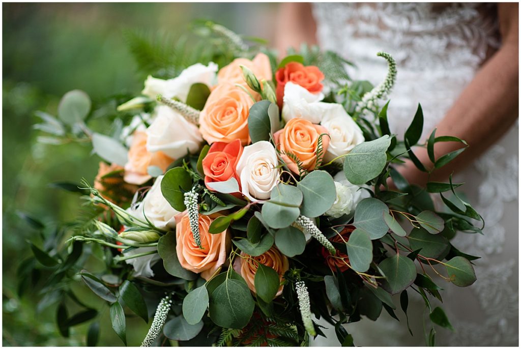 Bride's bouquet designed by Veldkamps.