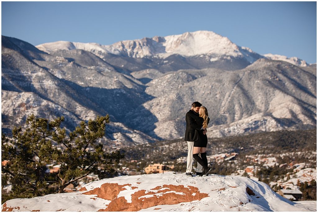 Winter engagement session at Garden of the Gods