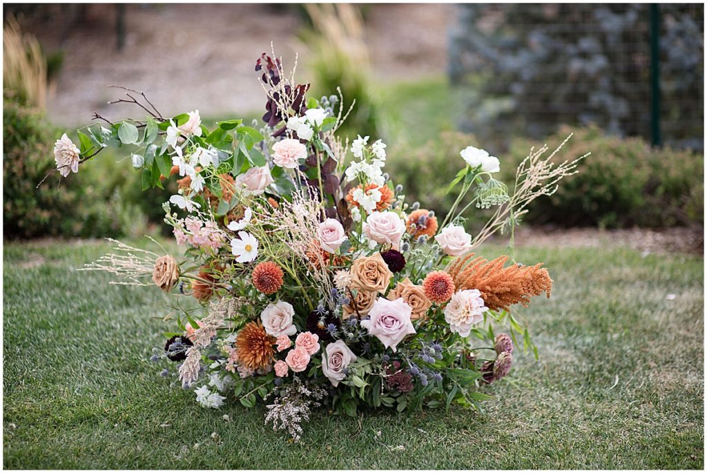 Floral decor by Lace and Lilies Flowers.