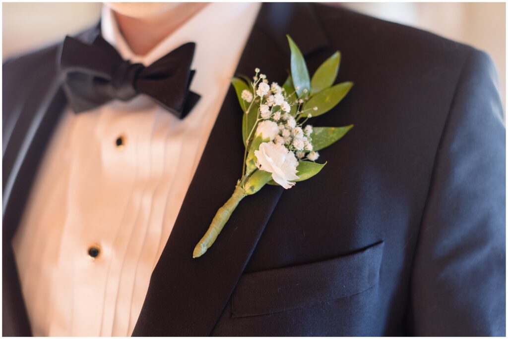 Groom's boutonniere 