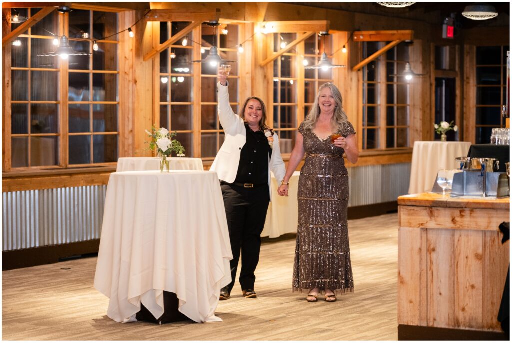 brides grand entrance at ten mile station